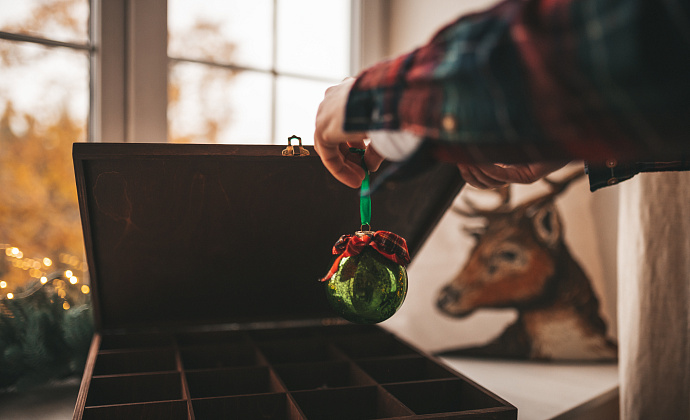 Прессовщик - выдувщик целлулоидных изделий